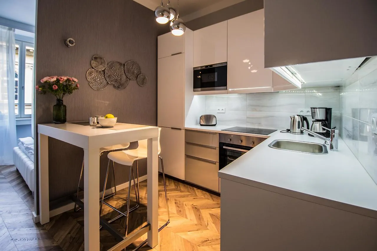 Executive Bright Apt. By Ruterra Apartment Prague