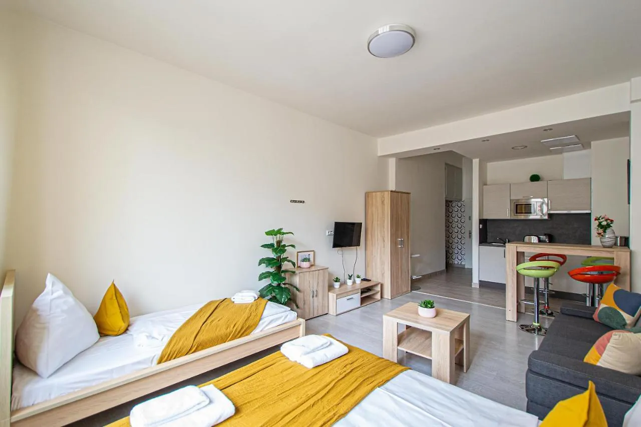 Executive Bright Apt. By Ruterra Apartment Prague